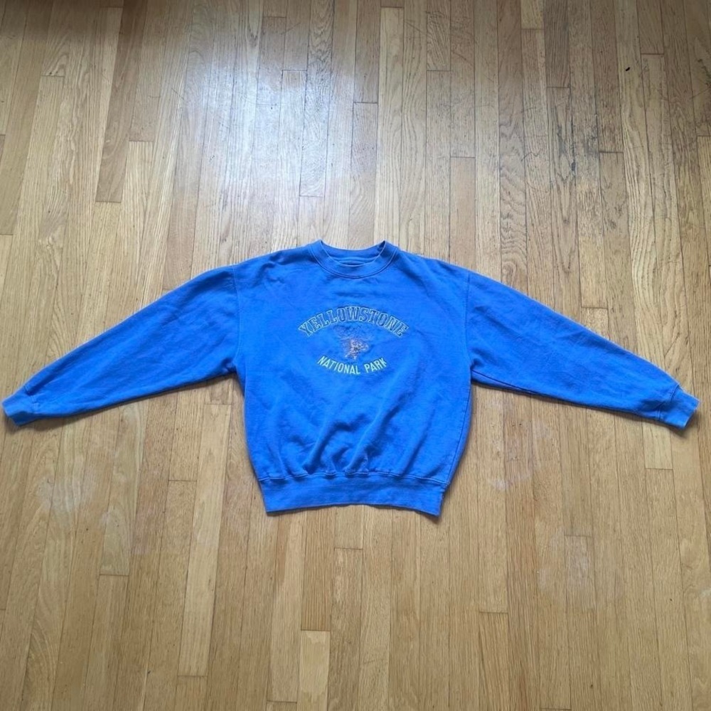 Yellowstone National Park Blue Crewneck Sweatshirt Women's Small 80% Cotton - Picture 2 of 8